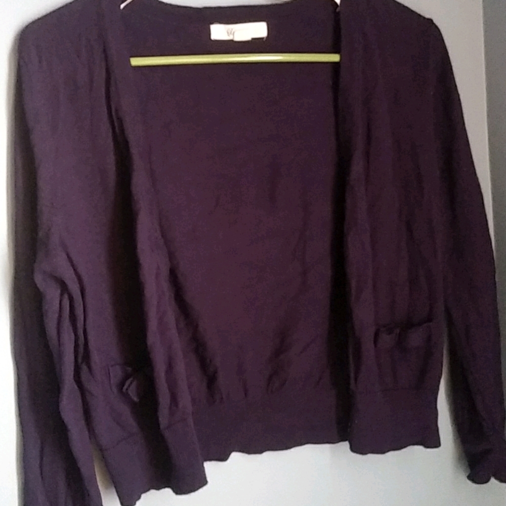 Light weight gently used short cardigan